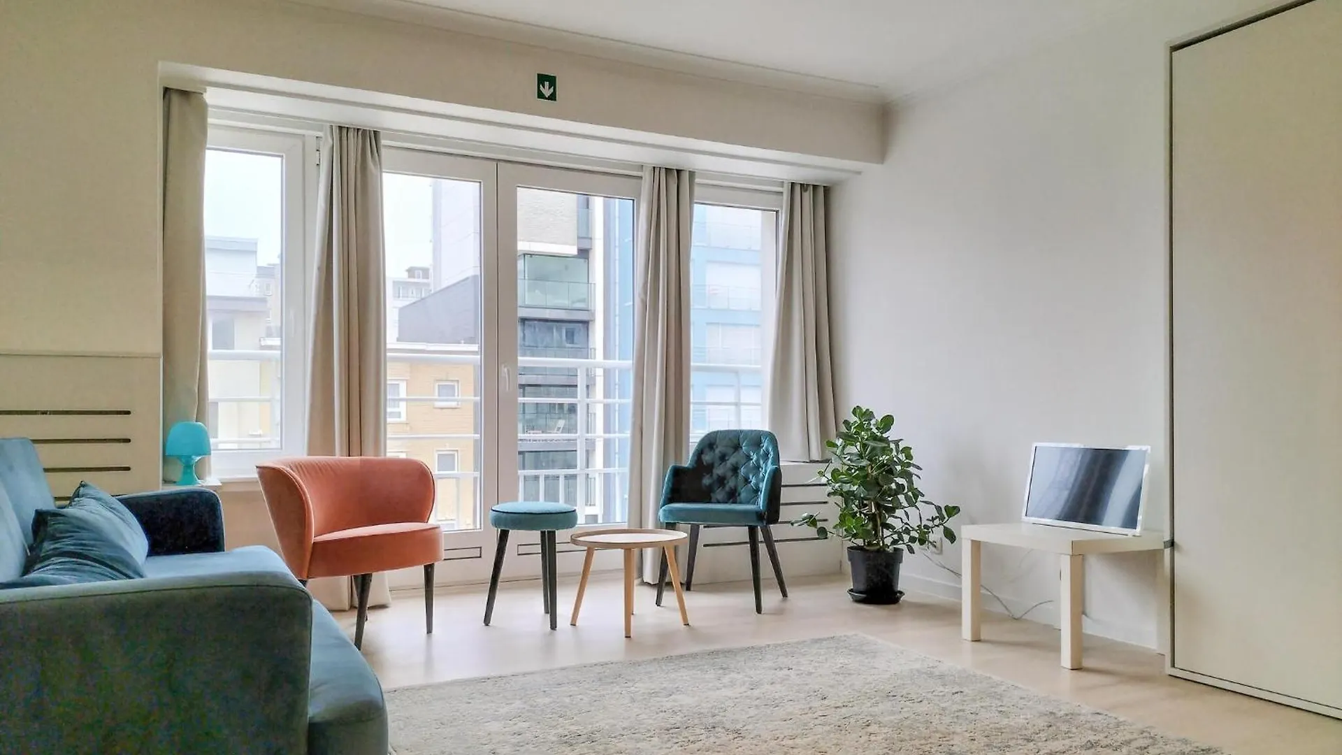 Gorgeous Apartment In Oostende With Kitchen